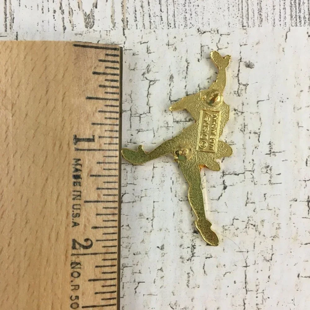 Disney Peter Pan Flying Vtg Pin